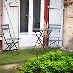 O Coin Des Voyageurs - Wifi, Tv, Terrasse アパート