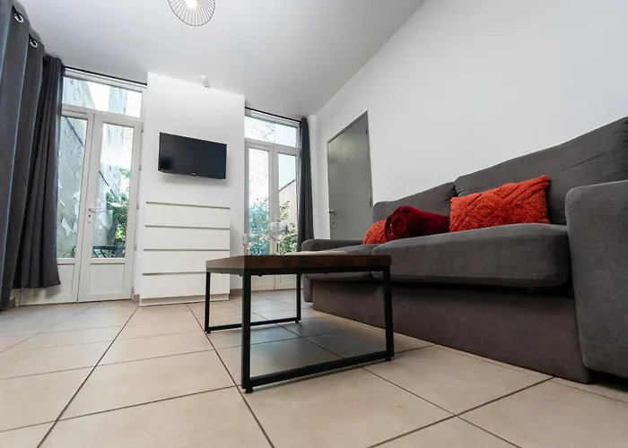 O Coin Des Voyageurs - Wifi, Tv, Terrasse * Toulouse